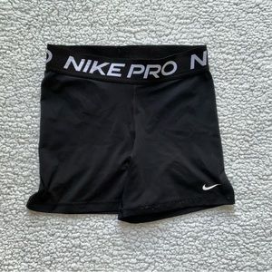 Nike Pro’s size medium they are in good condition.